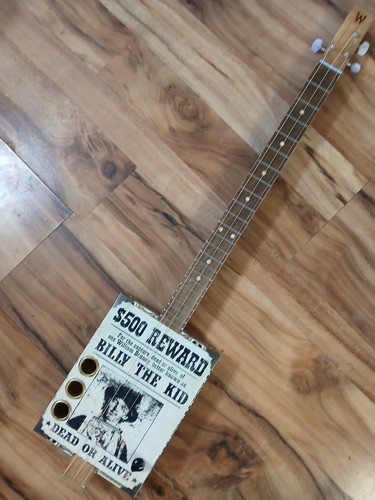 Weeklyhouse cigar box guitar - box,
