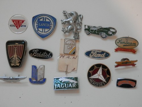 Job lot car lapel - lot, 15