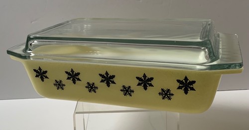 Vintage pyrex casserole dish - pyrex,