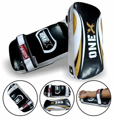Muay thai kick pad boxing - thai,