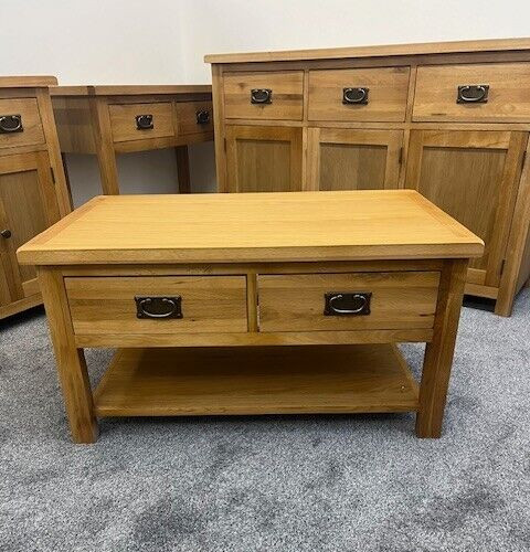 Oak coffee table - coffee, drawers
