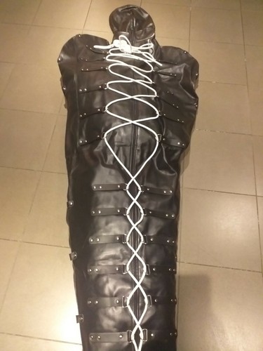 Straight jacket mummy sack - ,