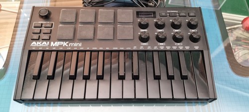 Akai mpk mini mk3 keyboard - akai,