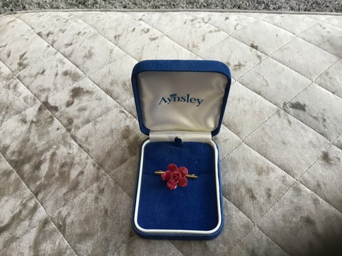 Vintage aynsley flower brooch - flower,