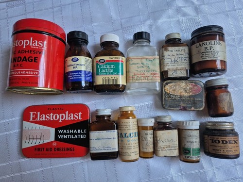 Vintage apothecary job - ​vintage,