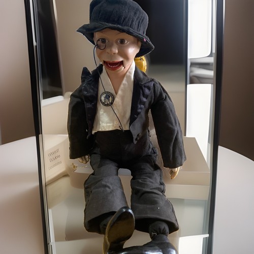 Charlie mccarthy ventriloquist - mccarthy,