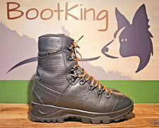 Lowa Combat Patrol boots for