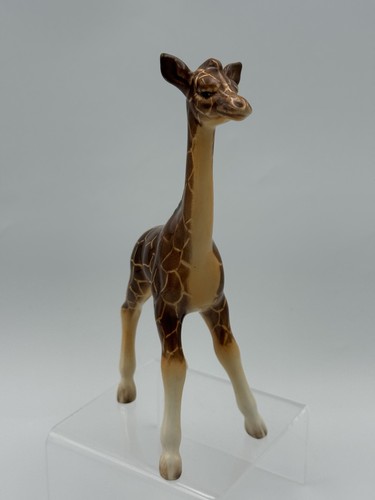 Beswick baby giraffe 18cm tall - giraffe,