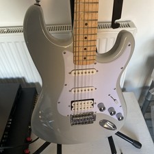 Cool maple neck electric