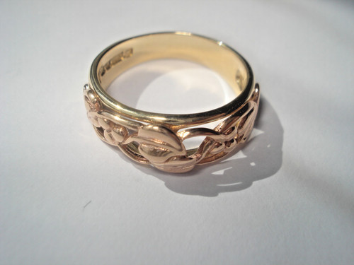 Lovely hallmarked 9ct yellow - 9ct,