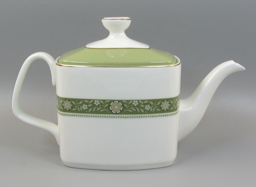 Royal doulton rondelay - royal, teapot
