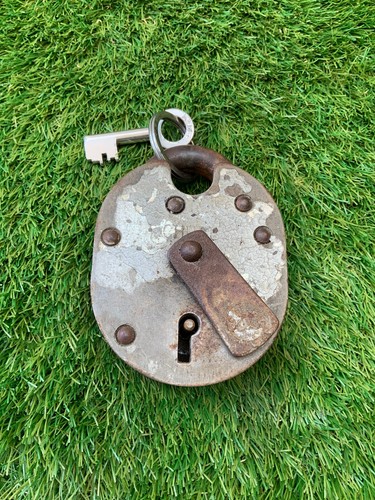 Vintage chubb london 869 - vintage,