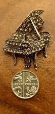 vintage brooch baby grand piano clear stone (similar to marcasite in appearance)
