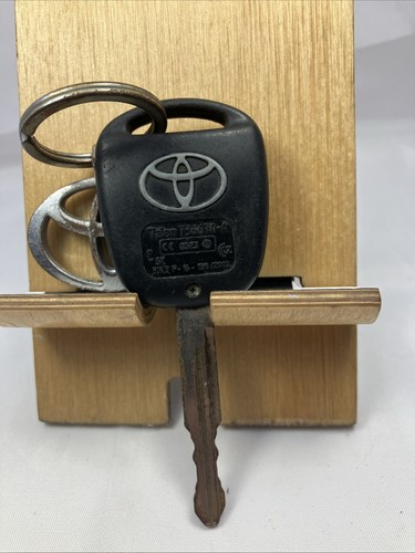 Toyota car key fob authentic - fob,