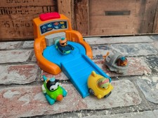 Octonauts Gup Speeder Launcher and x4 Gup Speeders Gup Q