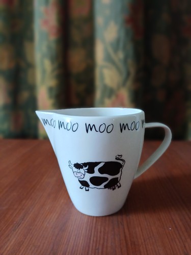Farmyard moo baa - baa, cow