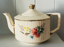 Sadler England Vintage Floral teapot 1940-50s Porcelain Gold Gilt RARE