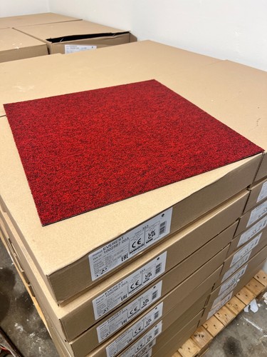 Red carpet tiles - 5sqm, box