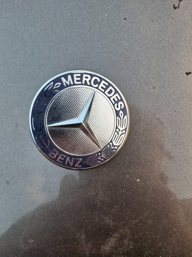 Bonnet logo mercedes w209 - bonnet,