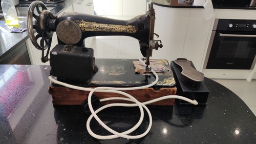 Vintage singer sewing machine - vintage,