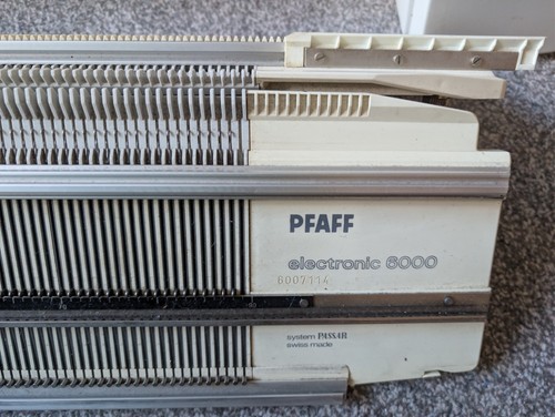 Pfaff e6000 with motor electra - with,