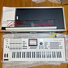 Yamaha MOTIF XF6 61-Key Music Synthesizer Workstation – Ships from Japan