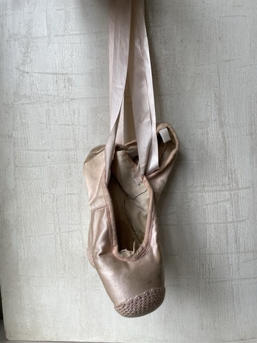 Vintage timeworn pink satin - timeworn,