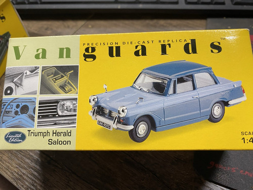 Vanguards corgi triumph - triumph, herald