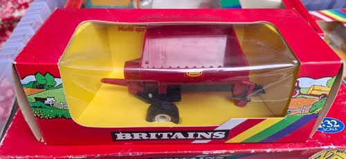Britains 9537 farm - 9537, towed