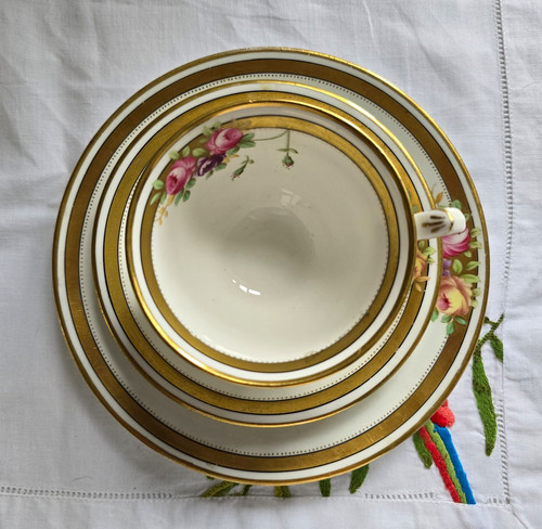 Vintage court china william - court,