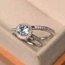 1.54 Ct Natural Aquamarine &