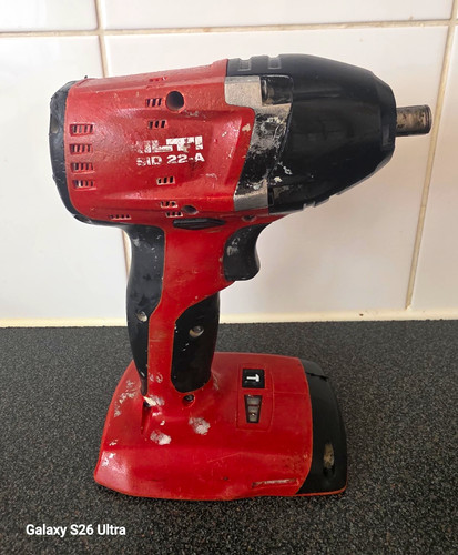 Hilti - ,