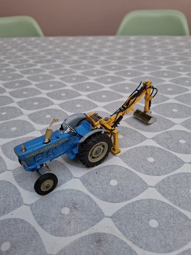 Corgi farm toys - ford, 5000