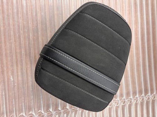 Pillion seat triumph street - pillion,