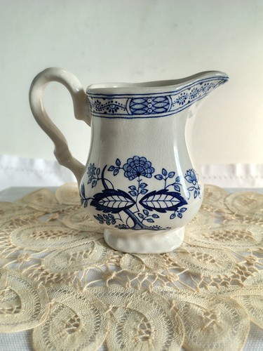 Vintage 1982 blue onion - vintage,