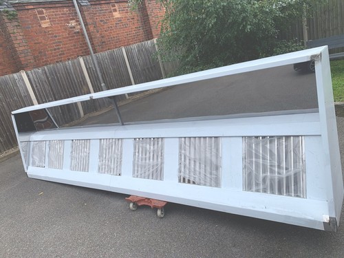 Commercial kitchen canopy hood