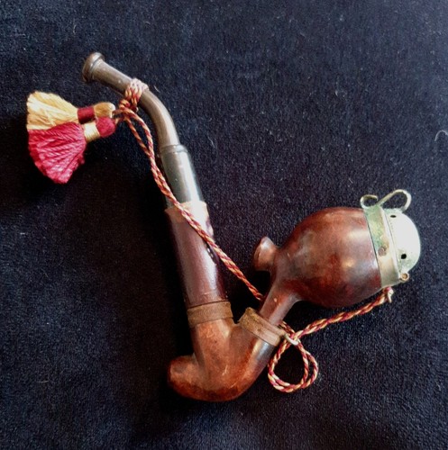 Antique style wood smoking - antique,