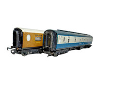 2 Hornby 00 Gauge BR Mk 1