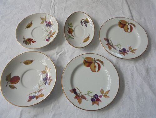 Royal worcester evesham gold - worcester,