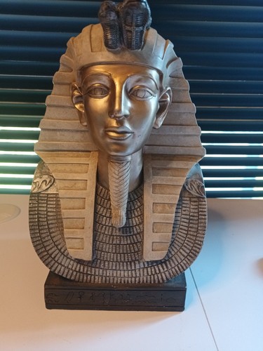 Large king tutankhamun bust - king,