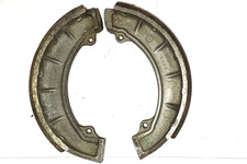 BRAKE SHOES FOR TRIUMPH TWIN