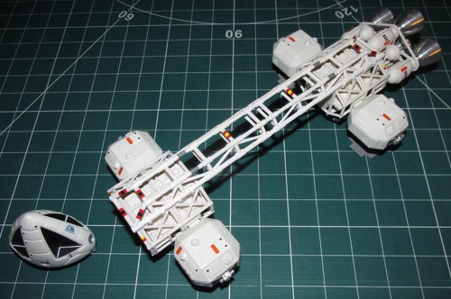 Sixteen space 1999 eagle - space,
