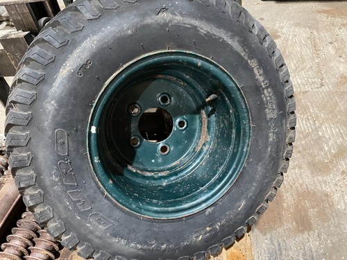 Front stud wheel - stud, /