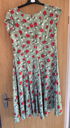 Size lovely dress - 14,