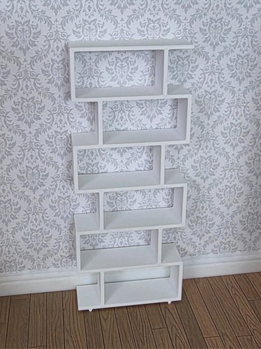 Scale dolls house - scale,
