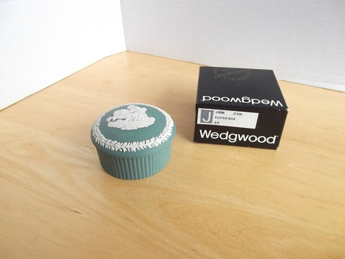 Wedgwood teal green jasper - -,