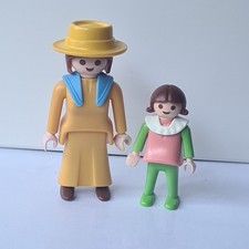 Playmobil  Victorian  Lady  and child figures - Victorian Mansion