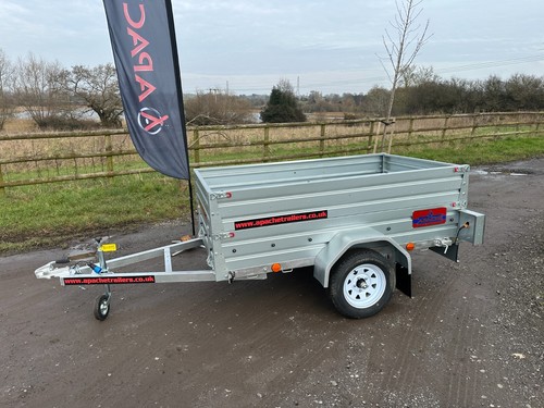 New 8x4 trailer - new,