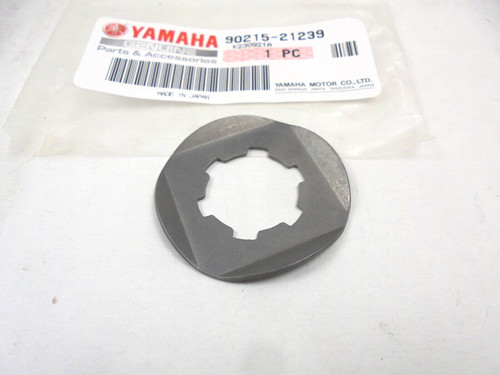 Yamaha front sprocket lock - front,