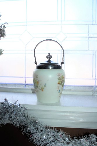 Antique biscuit barrel satin - biscuit,